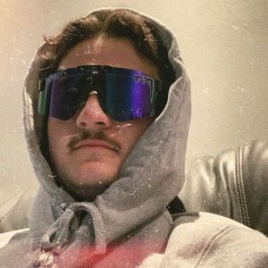 Meet your Posher, Thomas